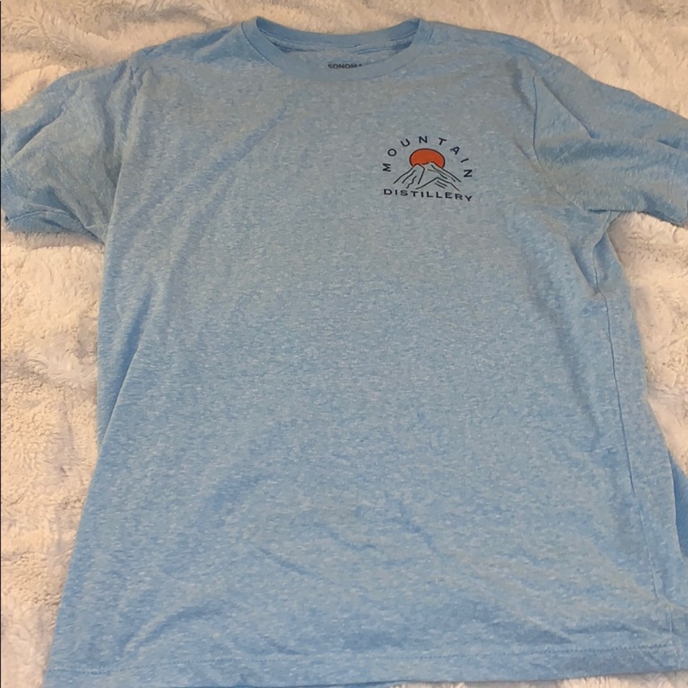 tee shirt
